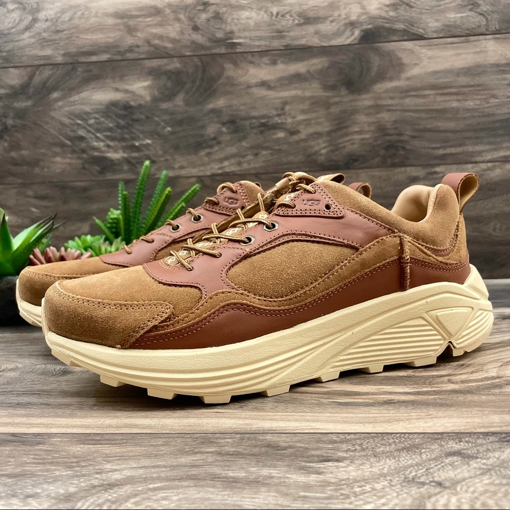 NIB UGG Miwo Trainer Low Sneaker Suede Vibram - Picture 3 of 12